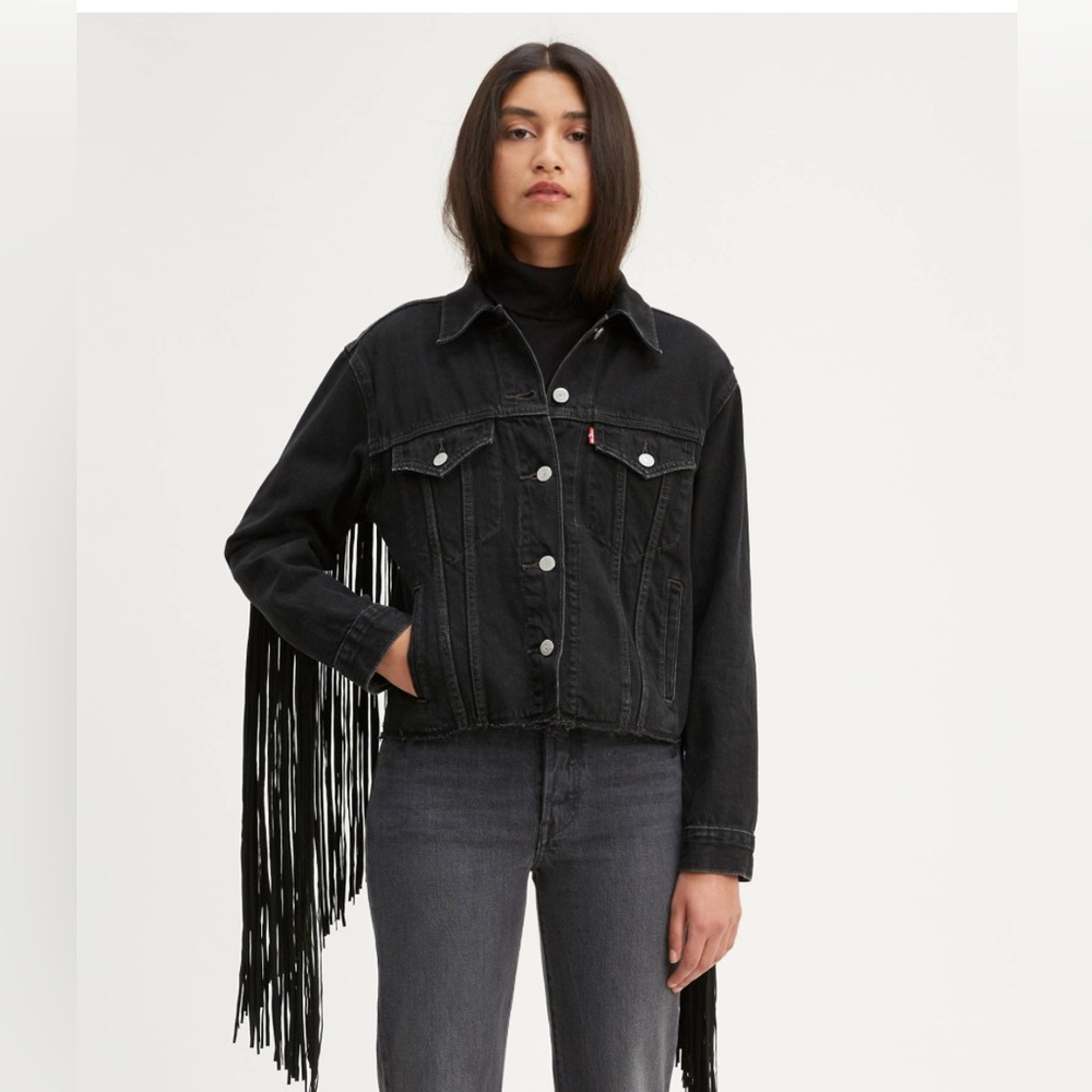 Levi’s ex-boyfriend fringe trucker jacket size M